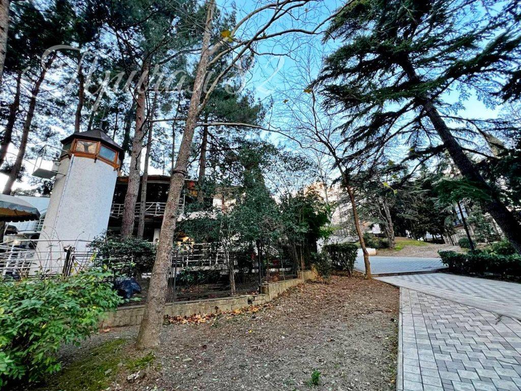 Ялта, ул. Садовая д. 5