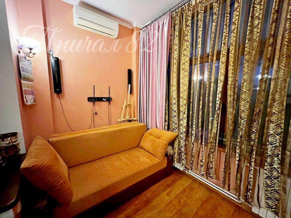 Ялта, пгт. Советское 7, Долоссы