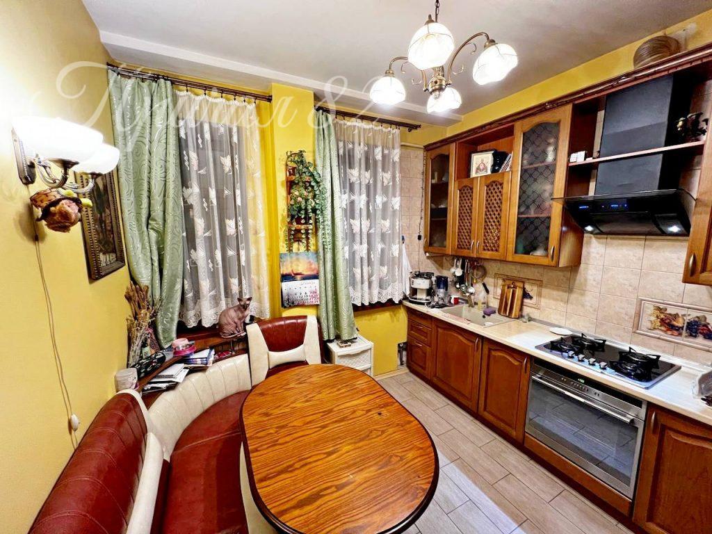 Ялта, пгт. Советское 7, Долоссы