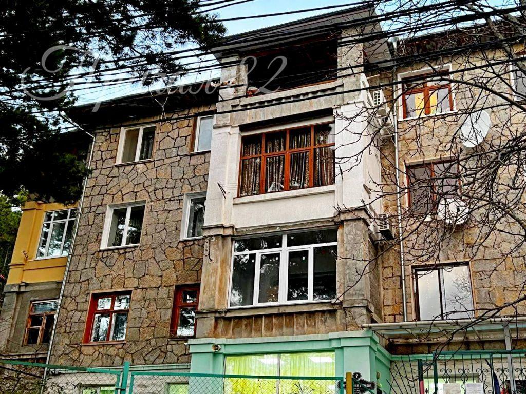 Ялта, пгт. Советское 7, Долоссы