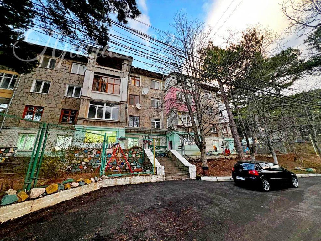 Ялта, пгт. Советское 7, Долоссы