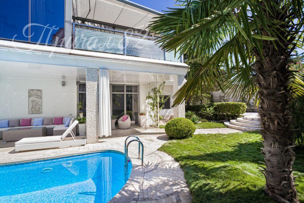 Ялта, пер. Сосновый д. 7