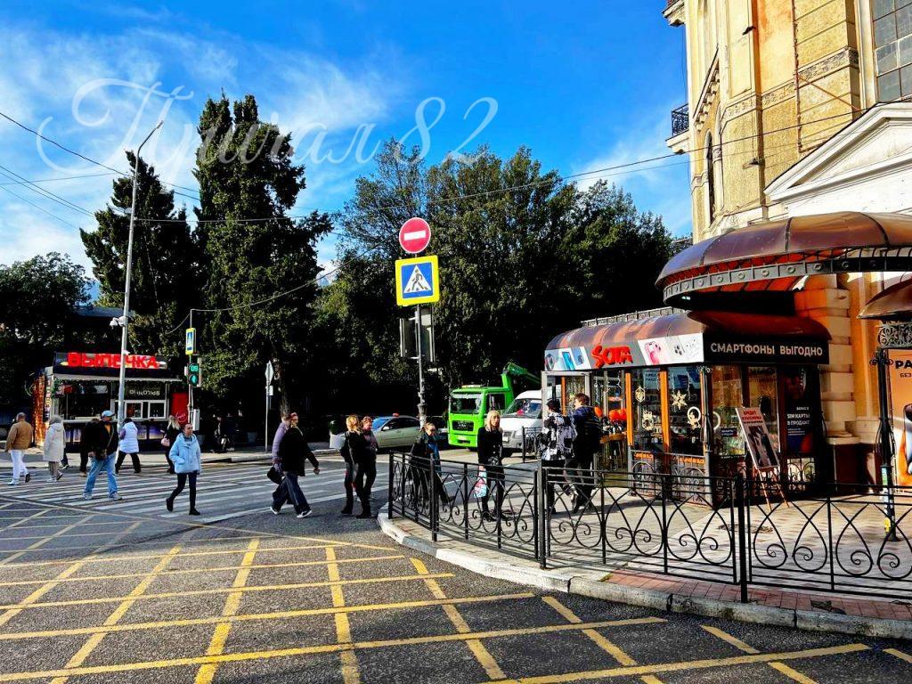 Ялта, ул. Московская д. 1/6