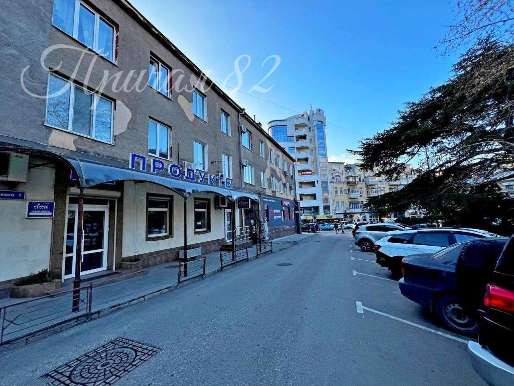 Ялта, ул. Игнатенко д. 1