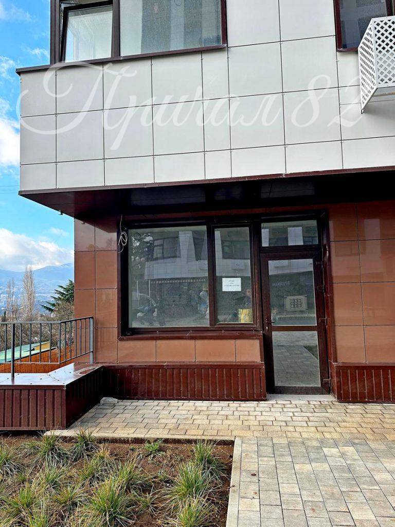 Ялта, Массандра, Южнобережное шоссе 2а