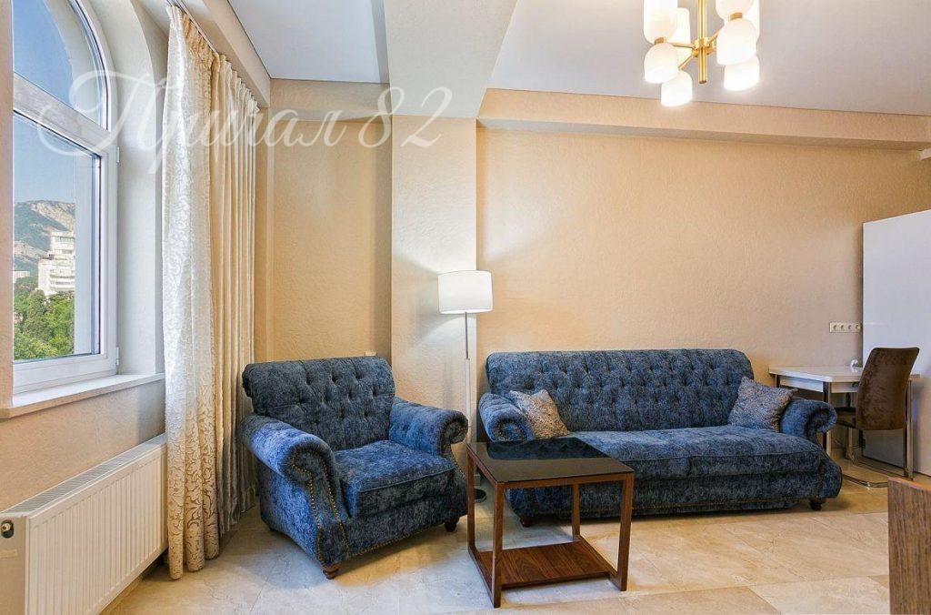 Ялта, улица Екатеринеская, дом 3