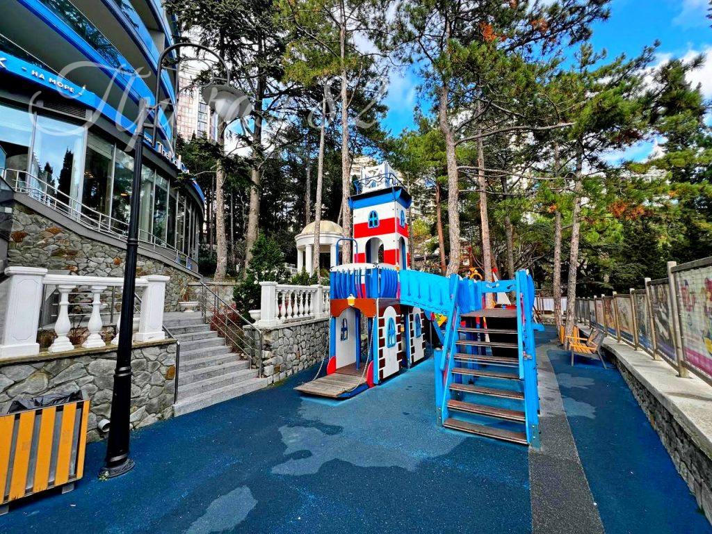 Ялта, квартал Приморский парк им. Гагарина д. 9