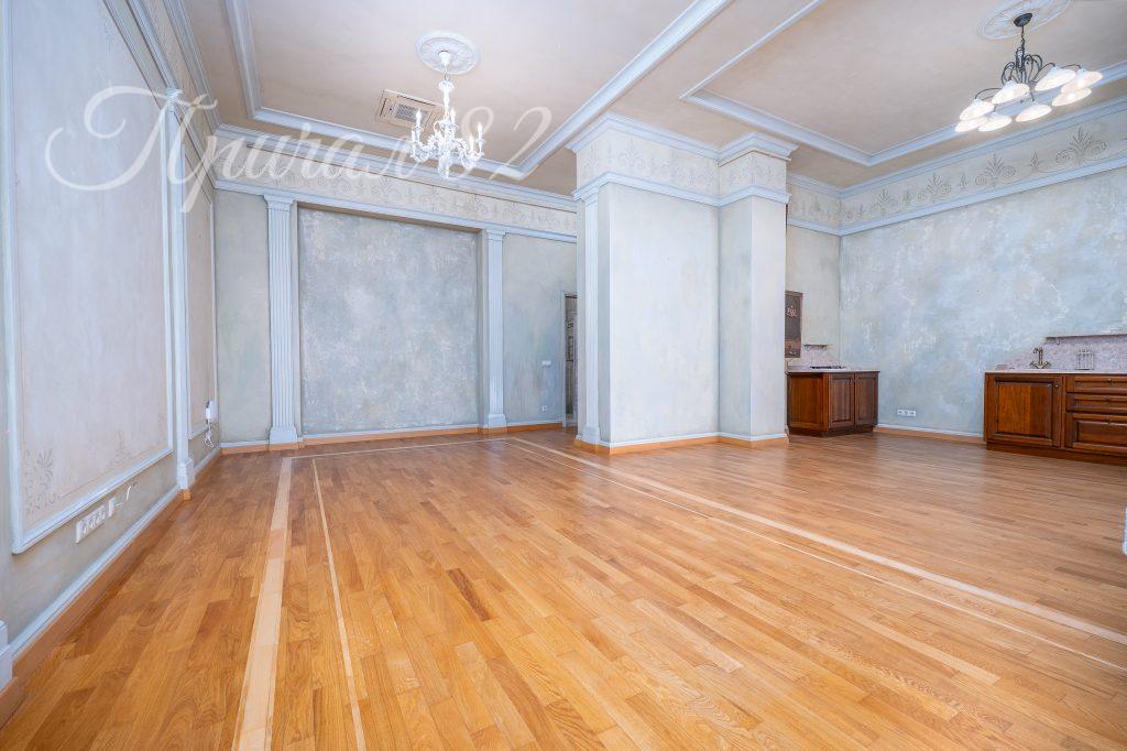 Ялта, Улица имени Архитектора Краснова Н.П. д. 2