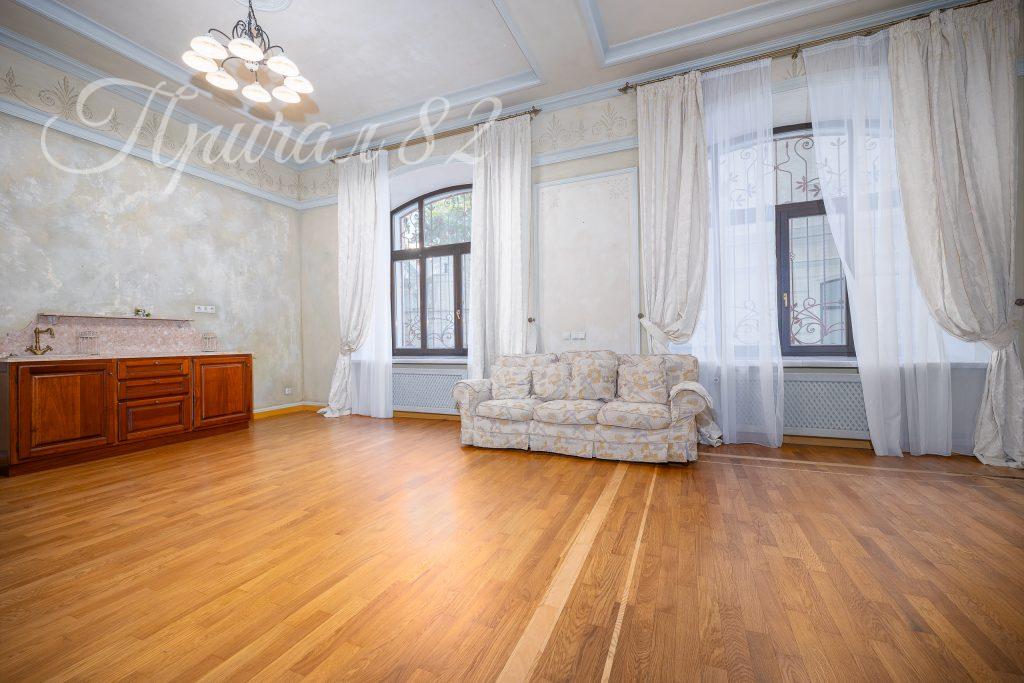 Ялта, Улица имени Архитектора Краснова Н.П. д. 2