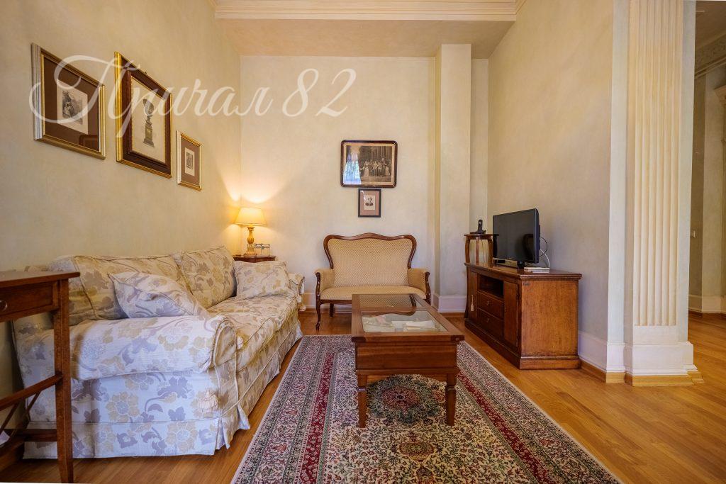 Ялта, Улица имени Архитектора Краснова Н.П. д. 2