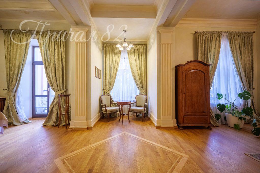 Ялта, Улица имени Архитектора Краснова Н.П. д. 2