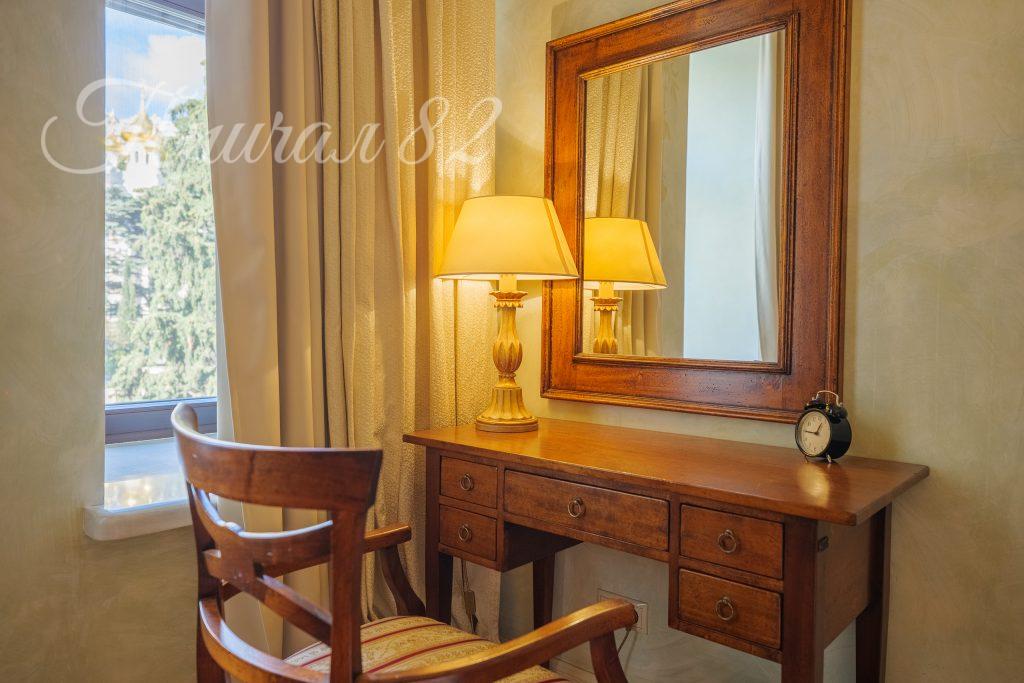 Ялта, Улица имени Архитектора Краснова Н.П. д. 2