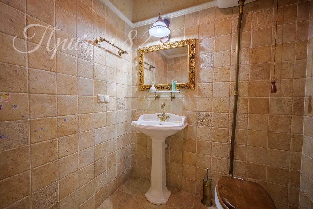 Ялта, Улица имени Архитектора Краснова Н.П. д. 2