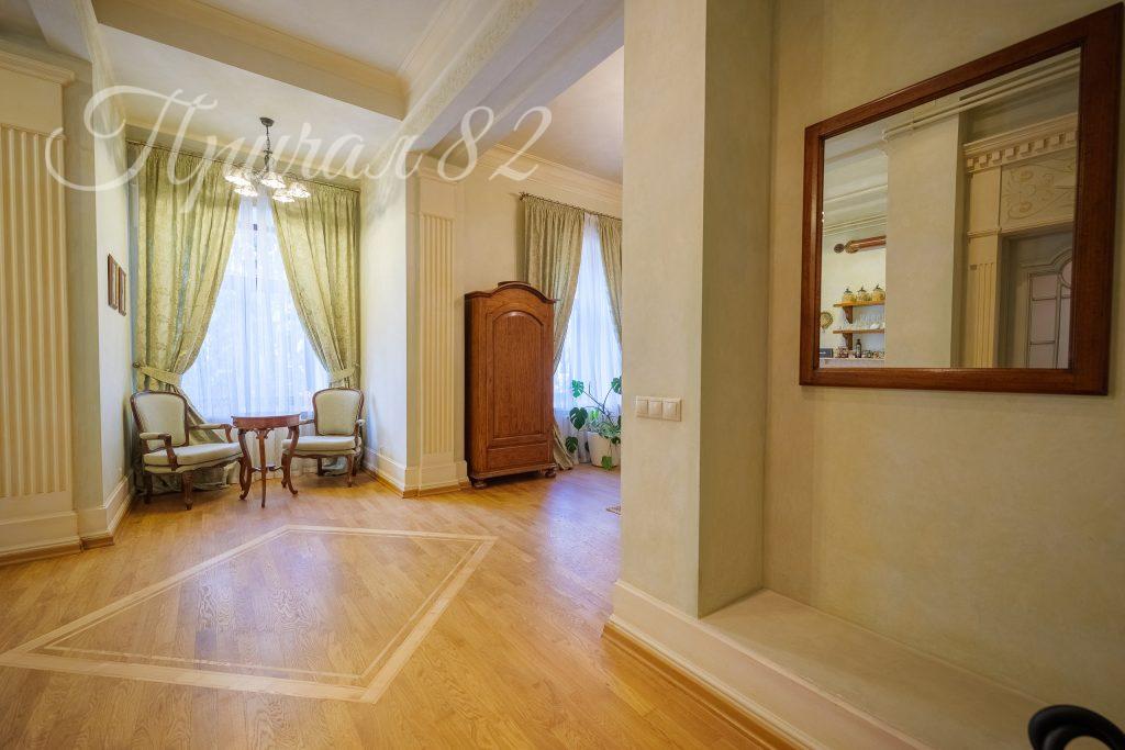 Ялта, Улица имени Архитектора Краснова Н.П. д. 2