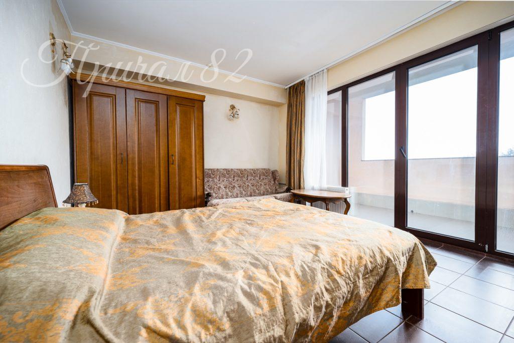 Ялта, Виноградная 55