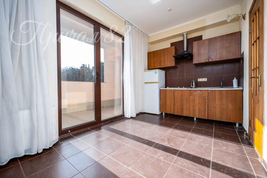 Ялта, Виноградная 55