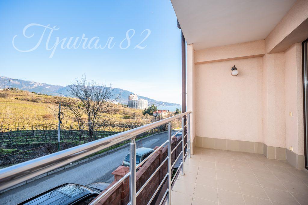 Ялта, виноградная 55