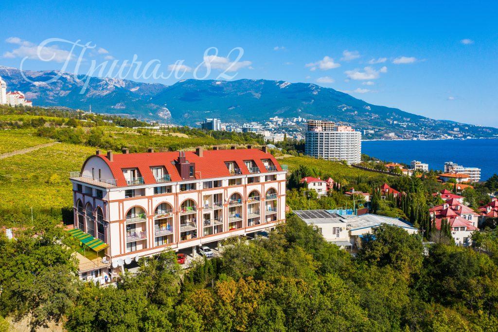 Ялта, виноградная 55