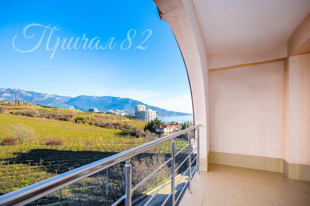 Ялта, Виноградная 55