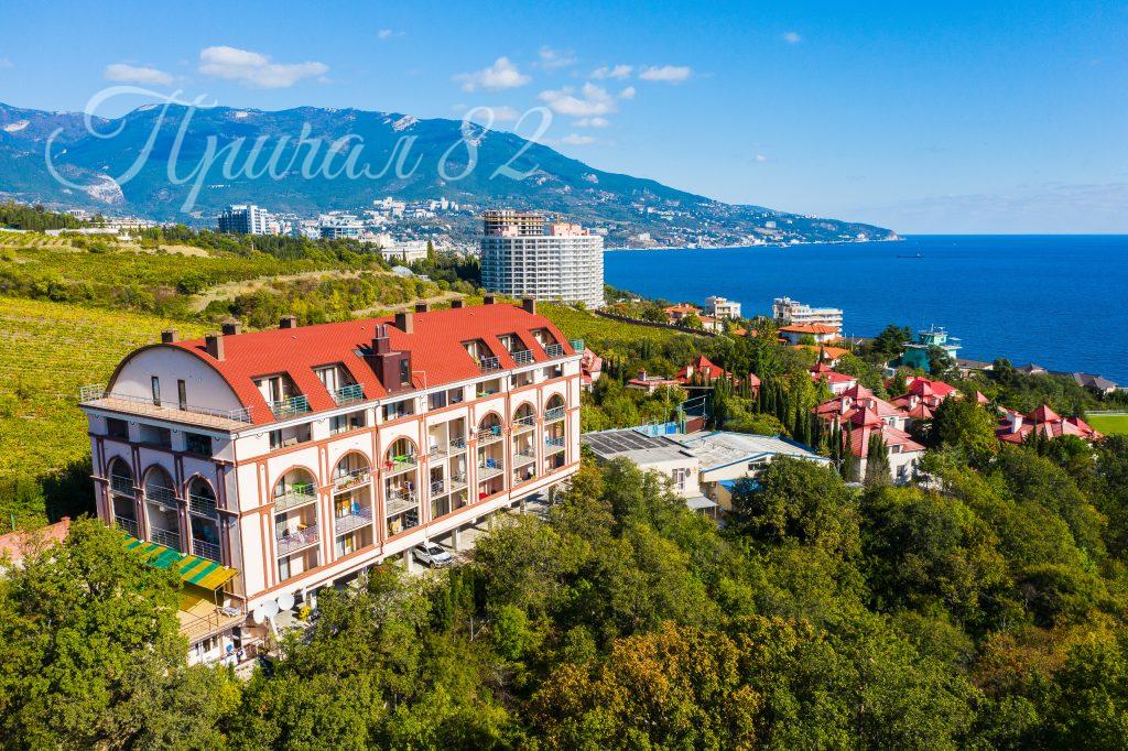 Ялта, Виноградная 55