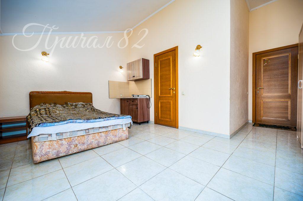 Ялта, Виноградная 55