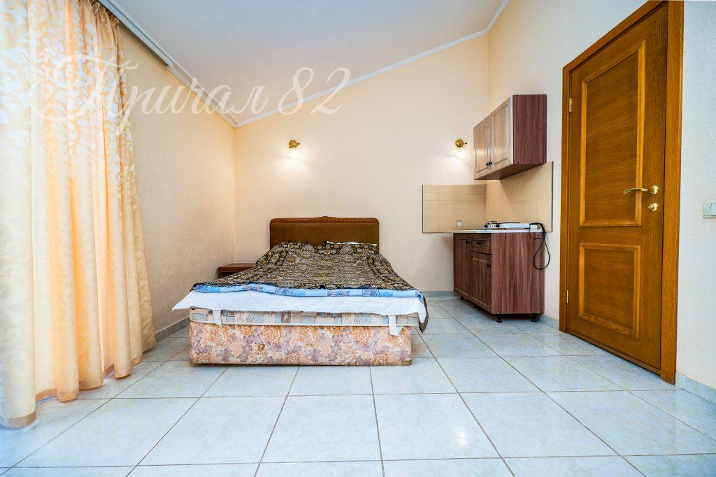 Ялта, Виноградная 55