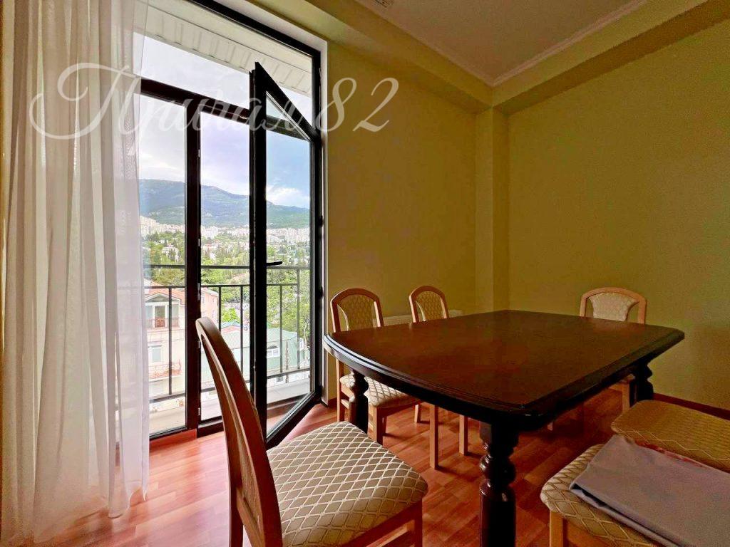 Ялта, ул. Пионерская д. 8