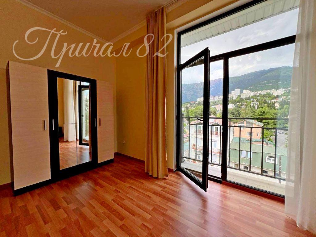 Ялта, ул. Пионерская д. 8