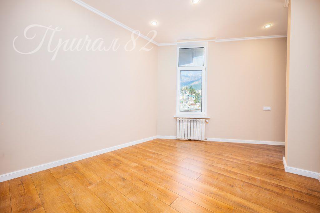 Ялта, ул. Киевская 44