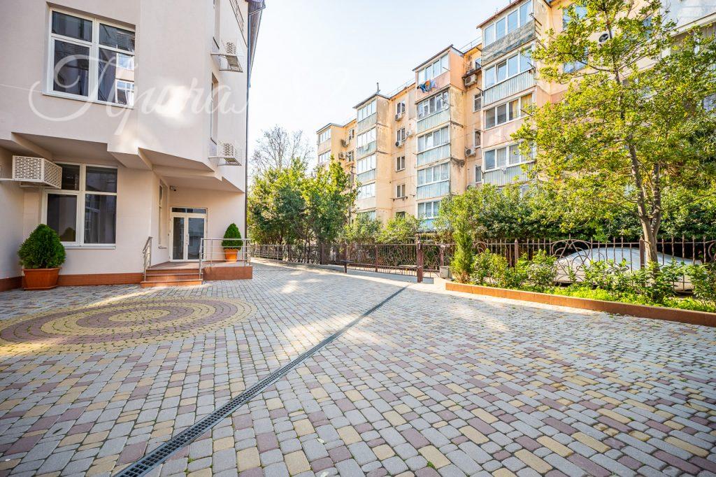 Ялта, ул. Киевская 44