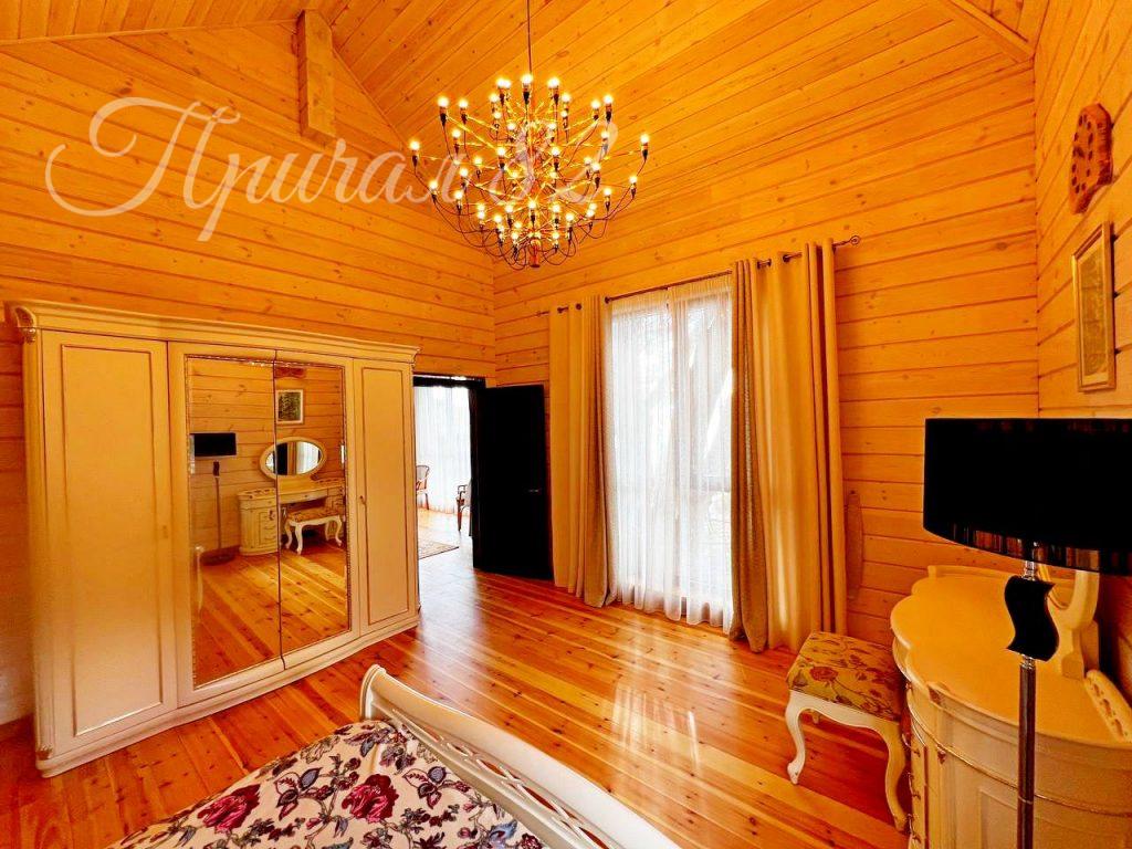 Ялта, ул. Мира 26Б