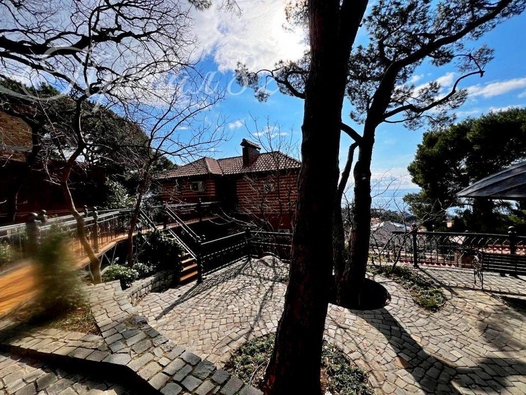 Ялта, ул. Мира 26Б