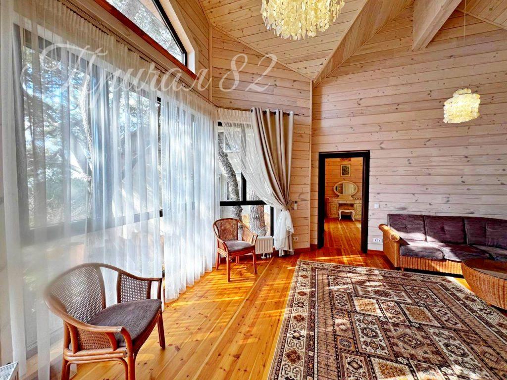 Ялта, ул. Мира 26Б