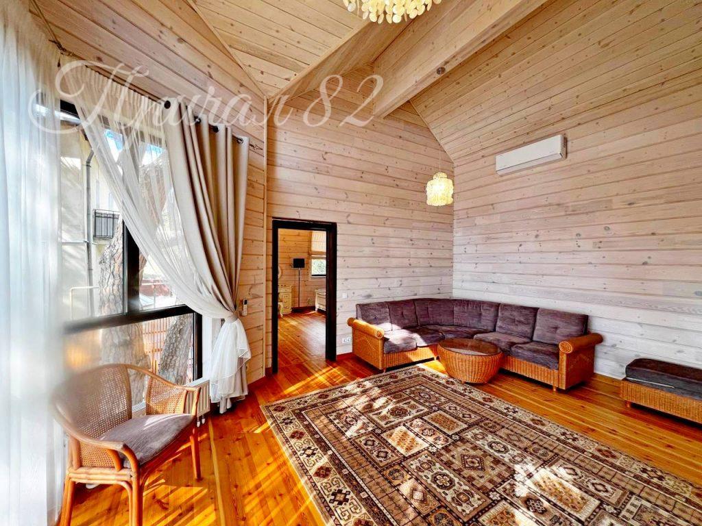 Ялта, ул. Мира 26Б