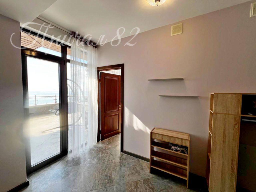 Ялта, ул. Мира 26Б