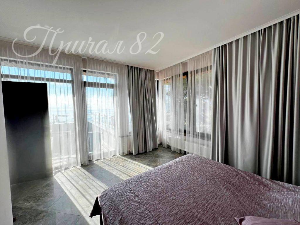 Ялта, ул. Мира 26Б