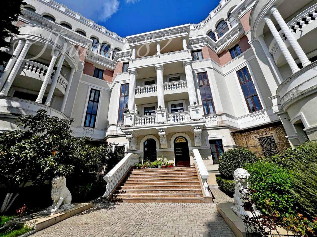 Ялта, пгт. Ливадия, ул. Батурина