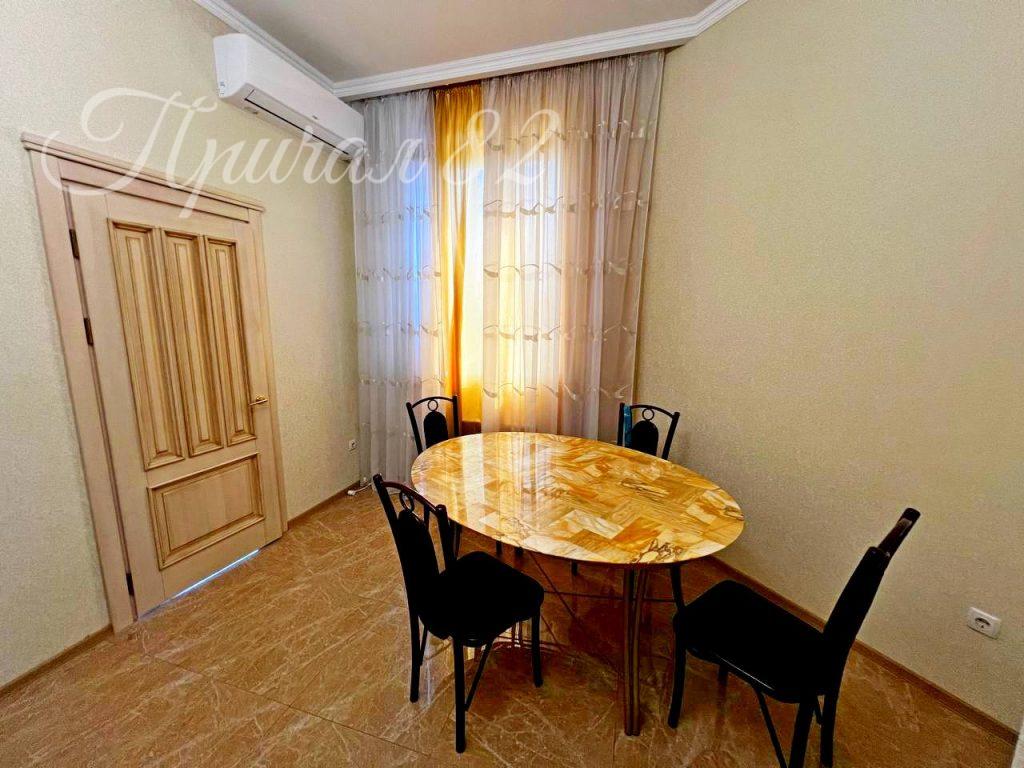 Ялта, пгт. Ливадия, ул. Батурина