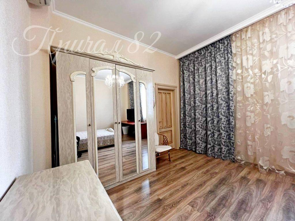 Ялта, пгт. Ливадия, ул. Батурина