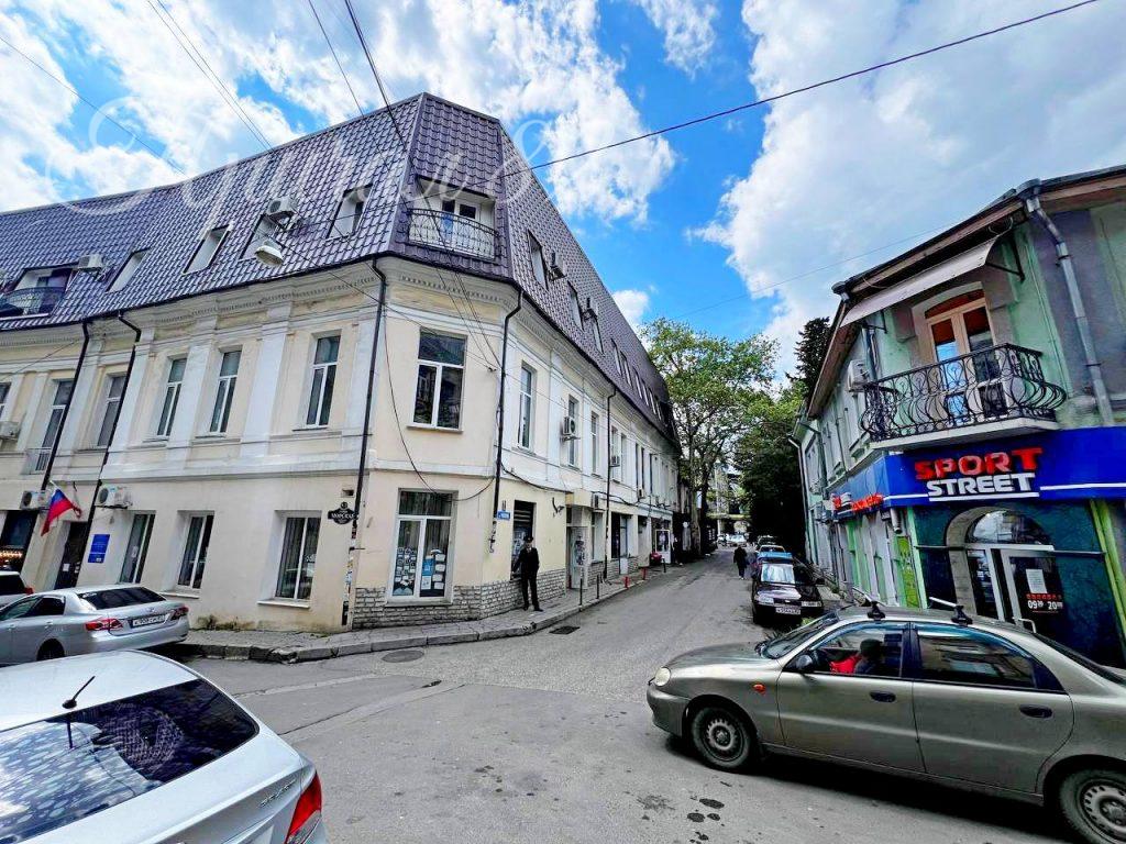 Ялта, ул Чехова д. 2