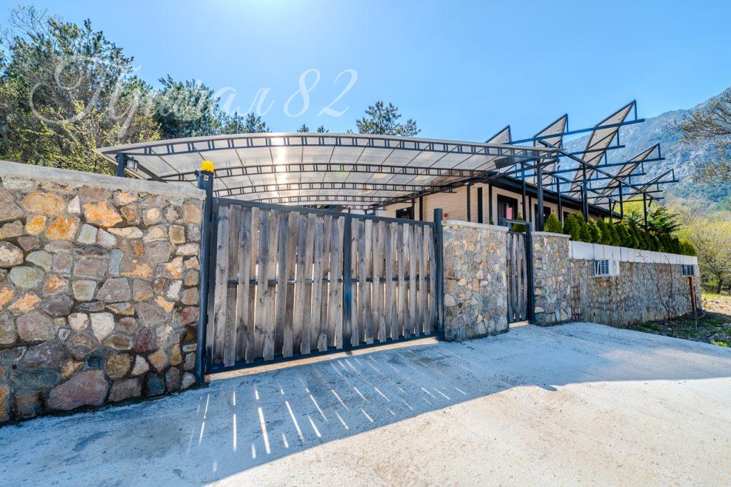 Ялта, Красина 70