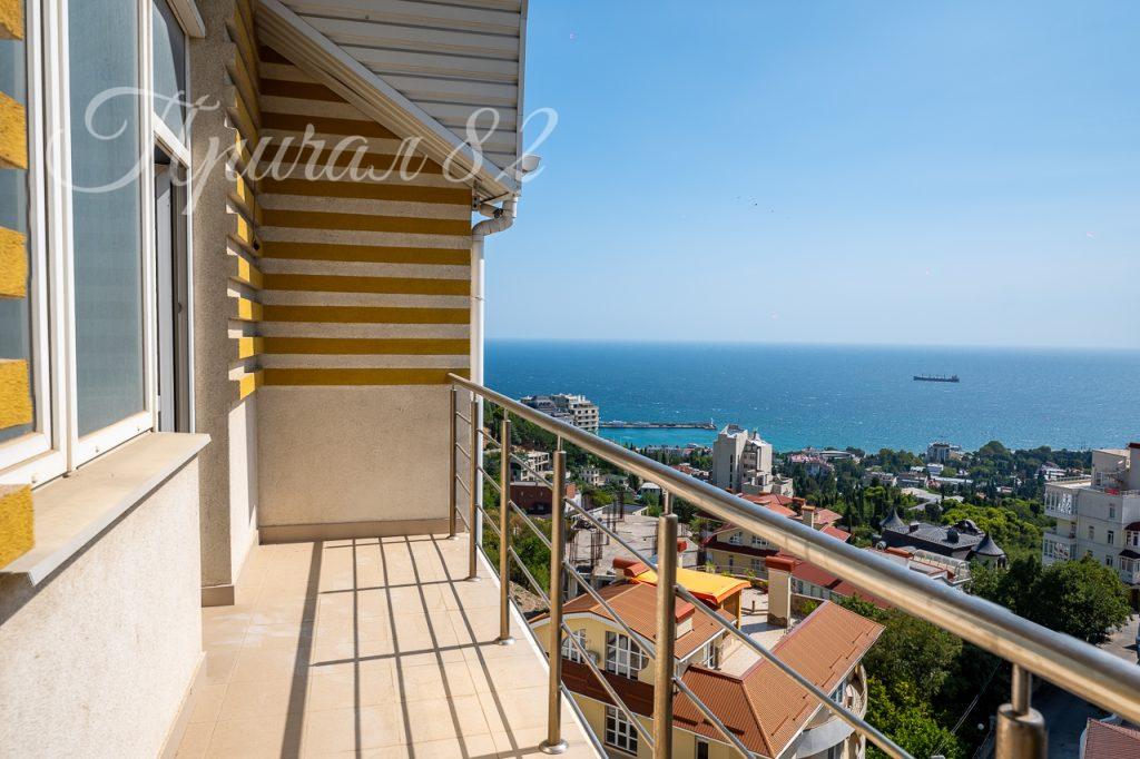 Ялта, улица Щорса, 47