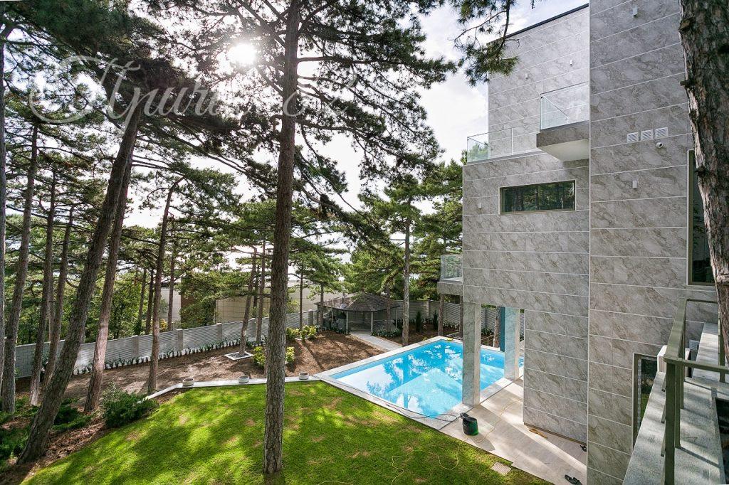 Ялта, пгт. Восход, ул. Авроры