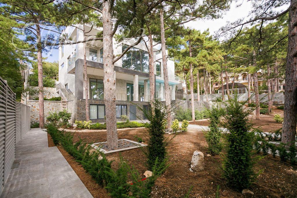 Ялта, пгт. Восход, ул. Авроры