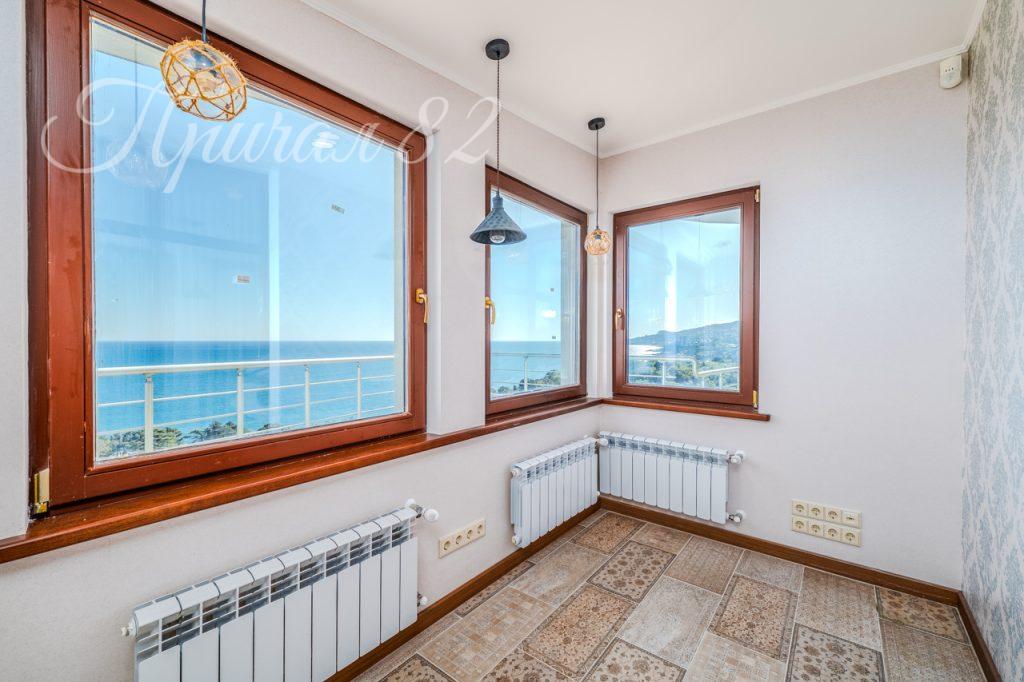 Ялта, пгт. Гаспра, шоссе Алупкинское, 21А