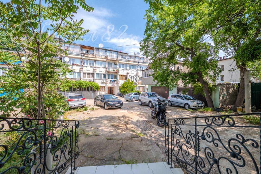 Ялта, пгт. Кореиз, шоссе Алупкинское