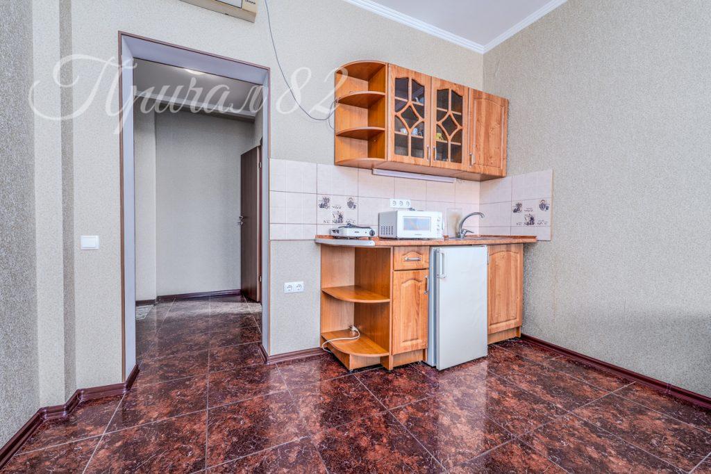 Ялта, пгт. Кореиз, шоссе Алупкинское