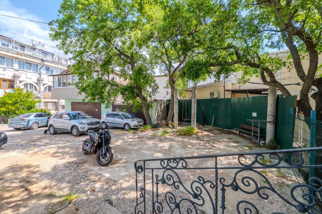 Ялта, пгт. Кореиз, шоссе Алупкинское