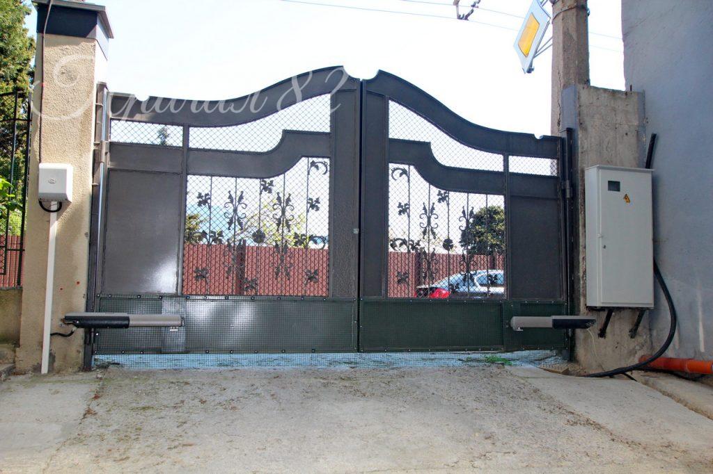 Ялта, ул. Пионерская 8