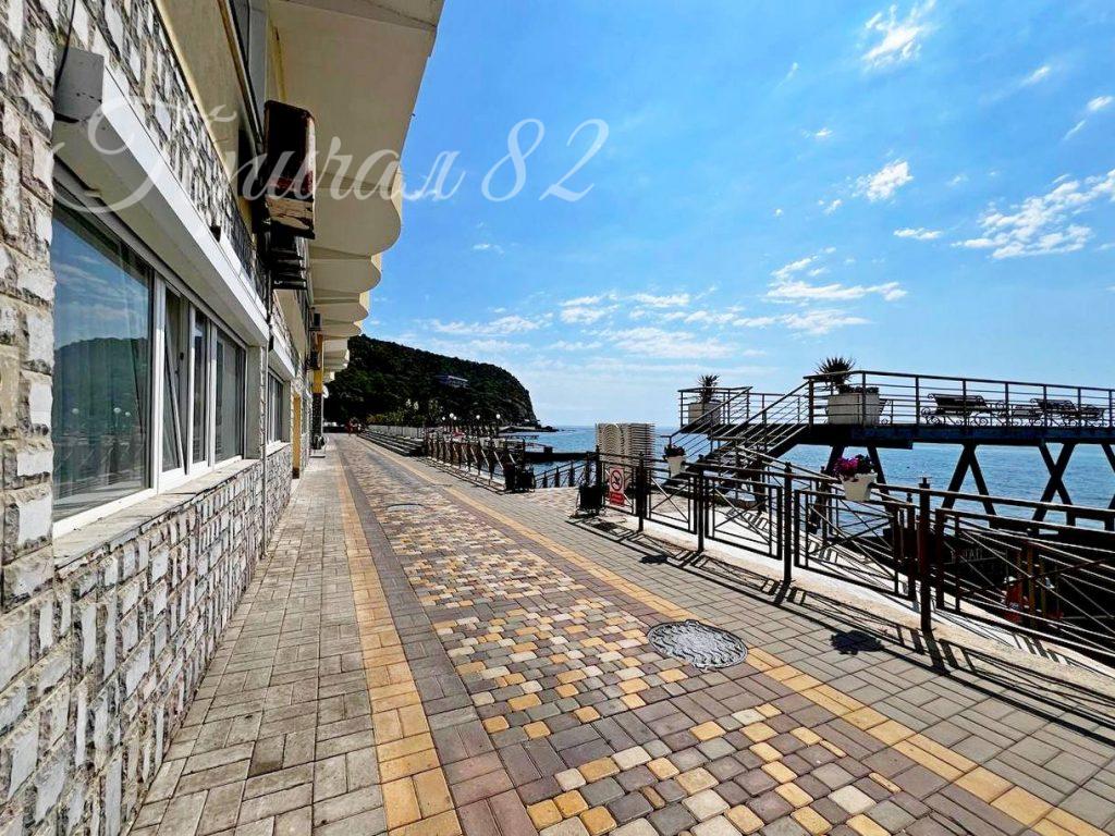 Крым, г. Ялта, пгт. Никита, д. 53